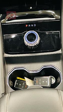 جیپ گراند شیرۆکی